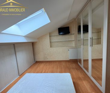 Location Appartement 3 pièces 76m² CHARLIEU 42190 - Photo 3