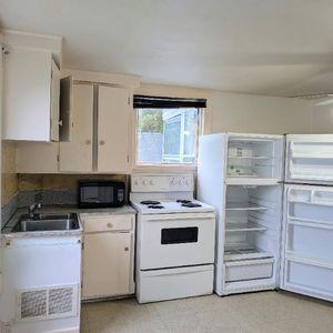 🏠 2½ à louer – 32-2, rue City, Granby - Photo 2