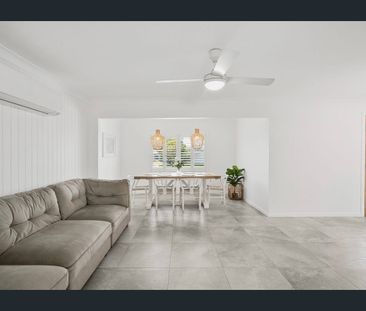 Close to Beach - Family Friendly - Photo 1