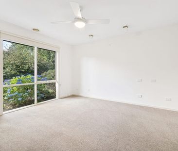 Spacious Family Home - Photo 6
