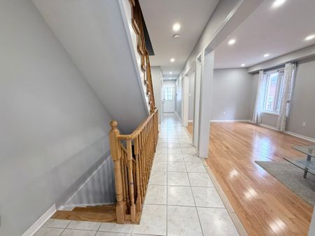 For Lease - 92 Guinevere Road, Markham, Ontario - Photo 2