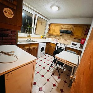 RM2 Ben Jonson Road | Stepney Green | London | E1 3NJ - Photo 2