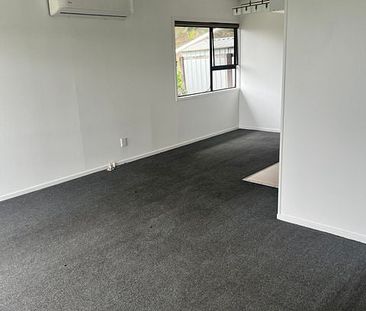 Spacious 3-Bedroom Home with Park View - Photo 1