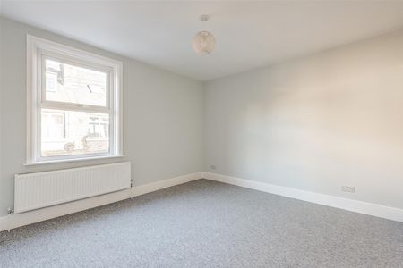 Tapton Bank, Crosspool, Sheffield - Photo 2