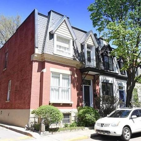 Westmount traditional brick duplex - Photo 3