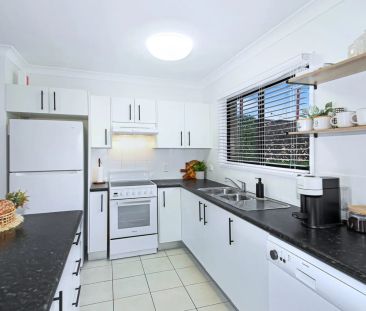 3 Bedroom Gem in Sought After Location - Photo 5