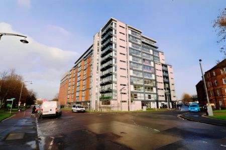 2Bedrooms, 3Bathrooms - Photo 5