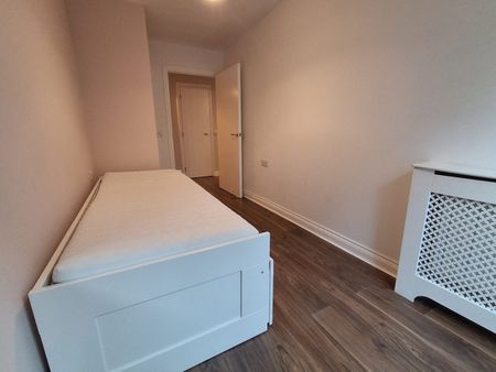 2 Bed Flat, Norman Road, SE10 - Photo 3
