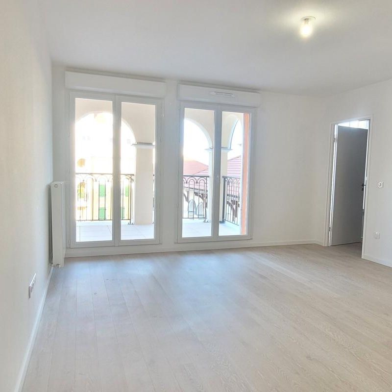 Location Appartement 2 pièces 43m² LE PLESSIS ROBINSON 92350 - Photo 1