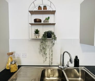 BEDROOM 2 – MEDIUM DOUBLE ENSUITE - Photo 5