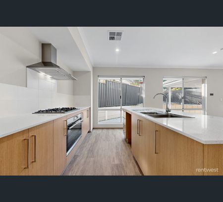 22C Quince Way, Coolbellup, WA 6163 - Photo 5