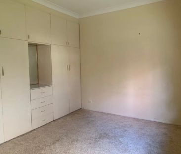 Charming Family Home - Photo 5