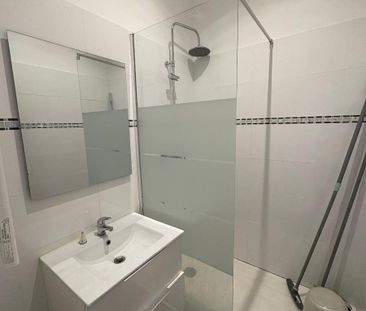 Location Appartement 2 pièces 38m² BORDEAUX 33800 - Photo 2