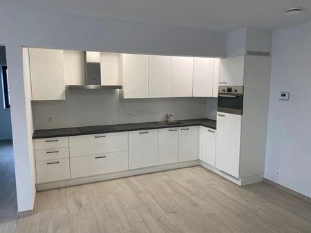 NIEUWBOUW appartement, gelegen op de tweede verdieping met terras (Zuid-West). - Photo 2