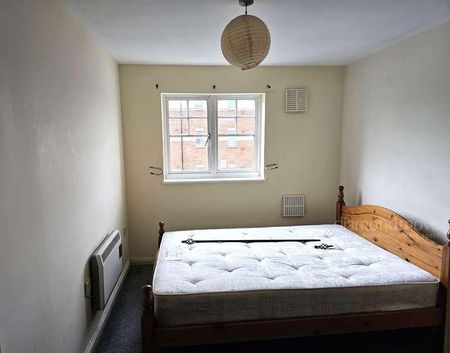 Perkin Close, Hounslow, TW3 - Photo 4