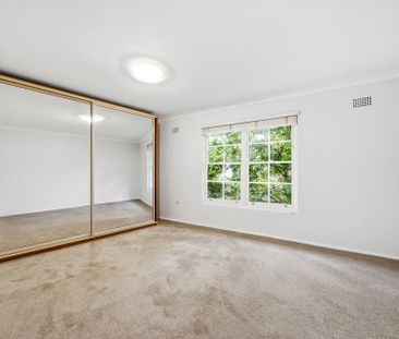 Peaceful Rear-Positioned Apartment in Leafy Setting &ast;&ast; Avai... - Photo 3