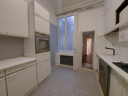 APPARTEMENT T3 105M - Photo 4