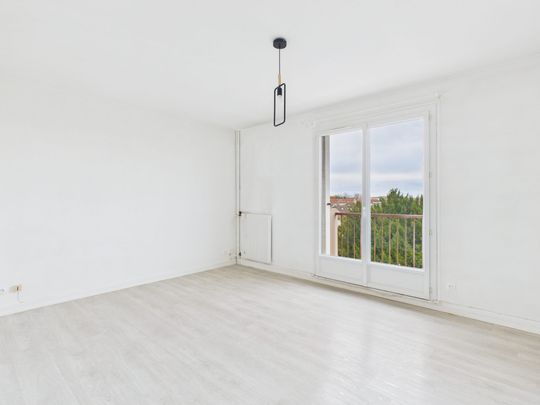 Bel appartement de trois pièces - Photo 1