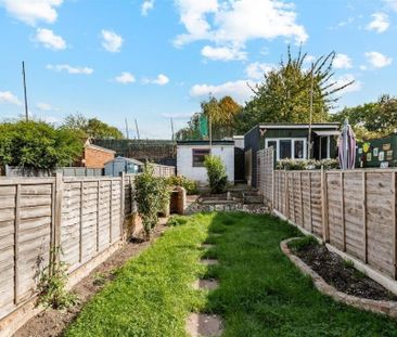 2 bedroom terraced house to rent - Photo 3