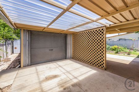 3 Bedroom Beachside Home - Photo 2