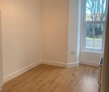 2 Bed Flat, Woodberry Grove, N4 - Photo 1