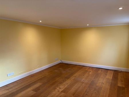 1 bedroom barn conversion to rent - Photo 2