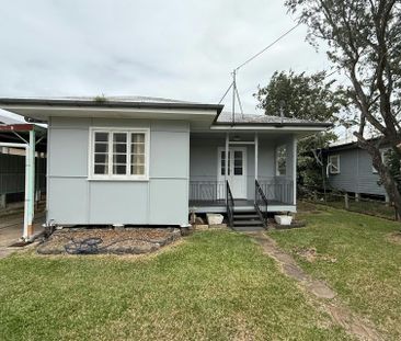 Charming Family Home! - Photo 6