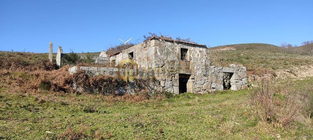Quintas e casas rústicas em Gove - Photo 1