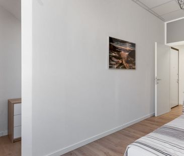 Via Privata Minturno, Milan, Lombardy 20127 - Photo 3