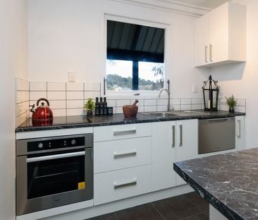 2 bedroom unit - fully furnished ready to move in - Photo 4