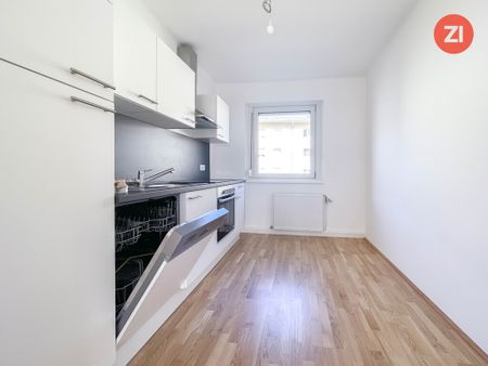 Renovierte helle 4- Zimmer Wohnung inkl. möblierter Küche und Balkon - Linz - Foto 3