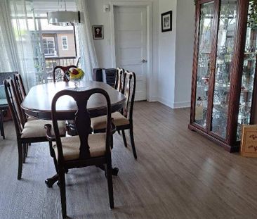 Grand 4 1/2 ASCENSEUR, GARAGE INTERIEUR - Photo 1
