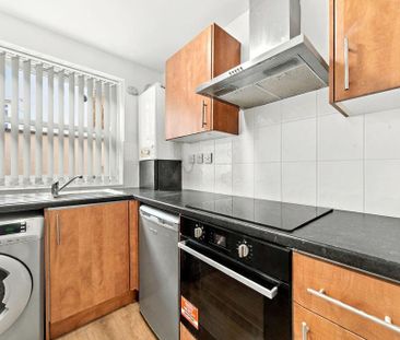 Studio to rent - Photo 5
