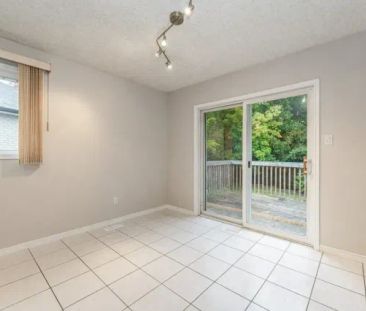 18 Whittaker Court • Upper Unit, Guelph - Photo 5