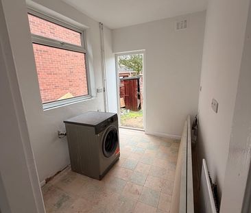 3 Bed Semi-Detached House, Plymouth Drive, LE5 - Photo 4