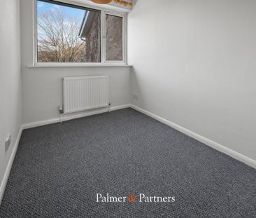 4 bedroom terraced house to rent - Photo 4