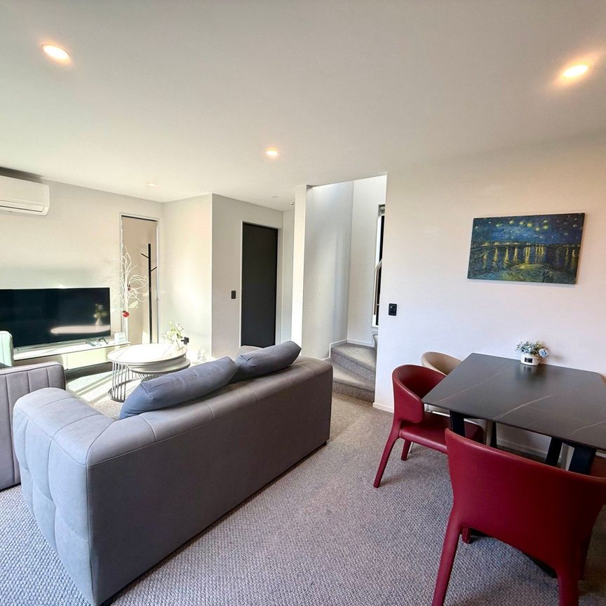 Sydenham, 3 bedrooms - Photo 1
