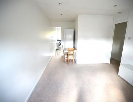 1 Bedroom Apartment To Let - Photo 2