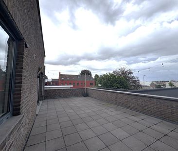 Appartement met 2 slpk + ruim zongericht terras - Photo 4