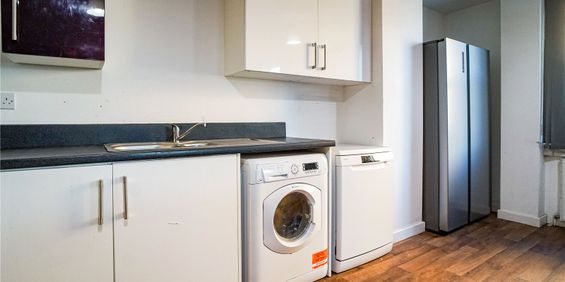 6 bedroom apartment to rent West Street, Sheffield, South Yorkshire, S1 - Photo 3