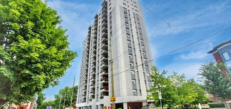 The Lamplighter - Photo 3