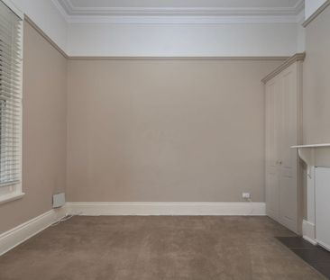 OFFERING CITY LIFESTYLE IN PERFECT SOLDIERS HILL LOCATION - Photo 3