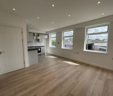 Blenheim Road, Harrow - Photo 1