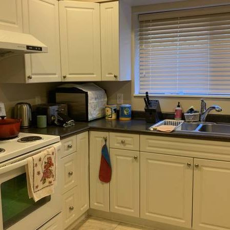 1 bath - *Ground Floor Suite - UBC / Langara / Marpole (Vancouver) - Photo 1