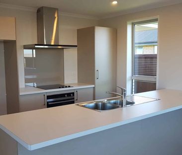 Standalone Two Bedroom Home - Photo 2