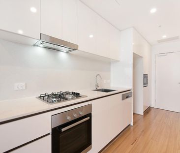 SPACIOUS ONE BEDROOM APARTMENT WITH STUDY IN NEWSTEAD! - Photo 5