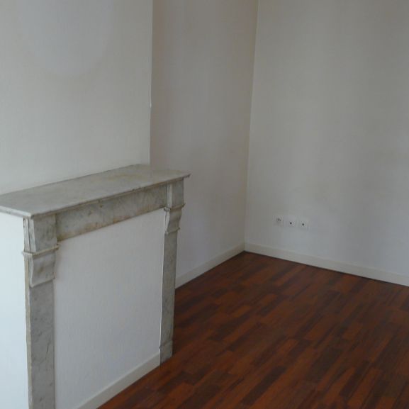 Location Appartement 2 pièces 27m² - Photo 1