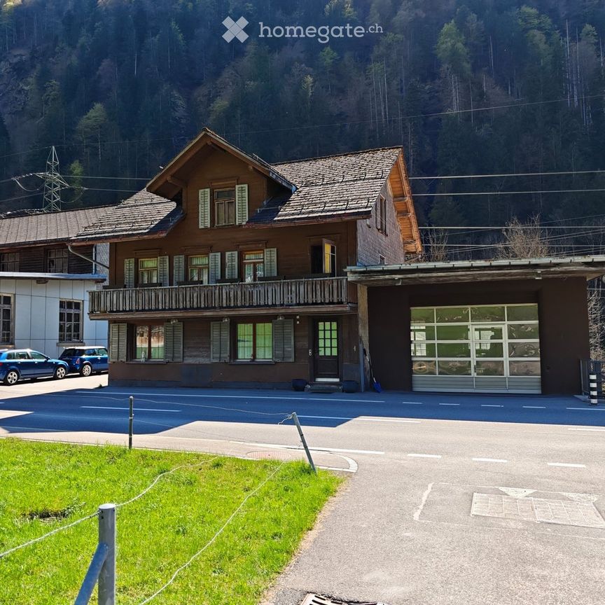 Geräumiges Haus mit grosser Garage und Garten - Photo 2