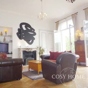 Appartement • Le Centre - Photo 1