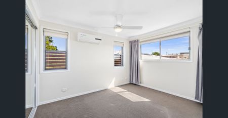 Low Maintenance in the Heart of Carina - Photo 5